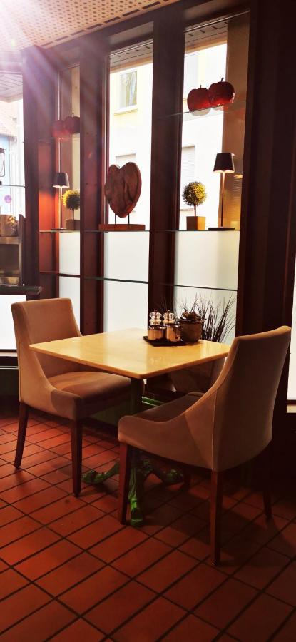 Atelier Hotel Essen-City Bagian luar foto