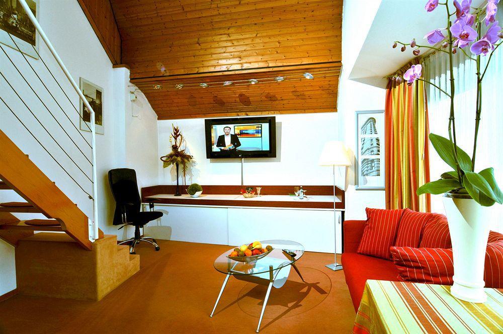 Atelier Hotel Essen-City Bagian luar foto