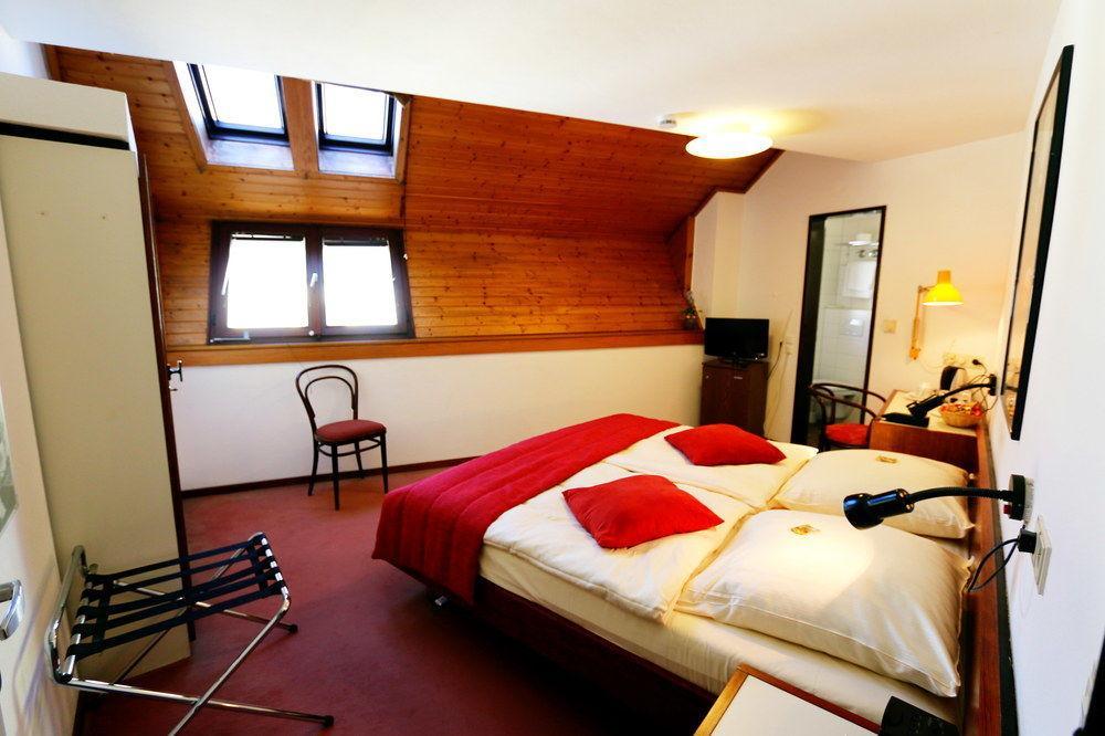 Atelier Hotel Essen-City Bagian luar foto