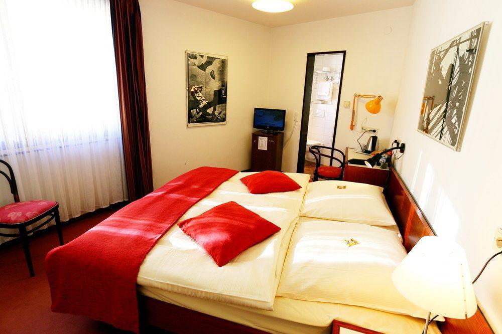 Atelier Hotel Essen-City Bagian luar foto