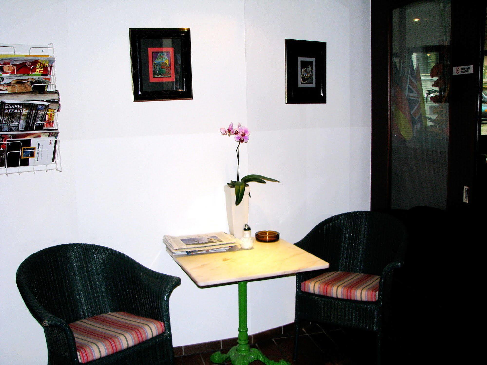 Atelier Hotel Essen-City Bagian luar foto