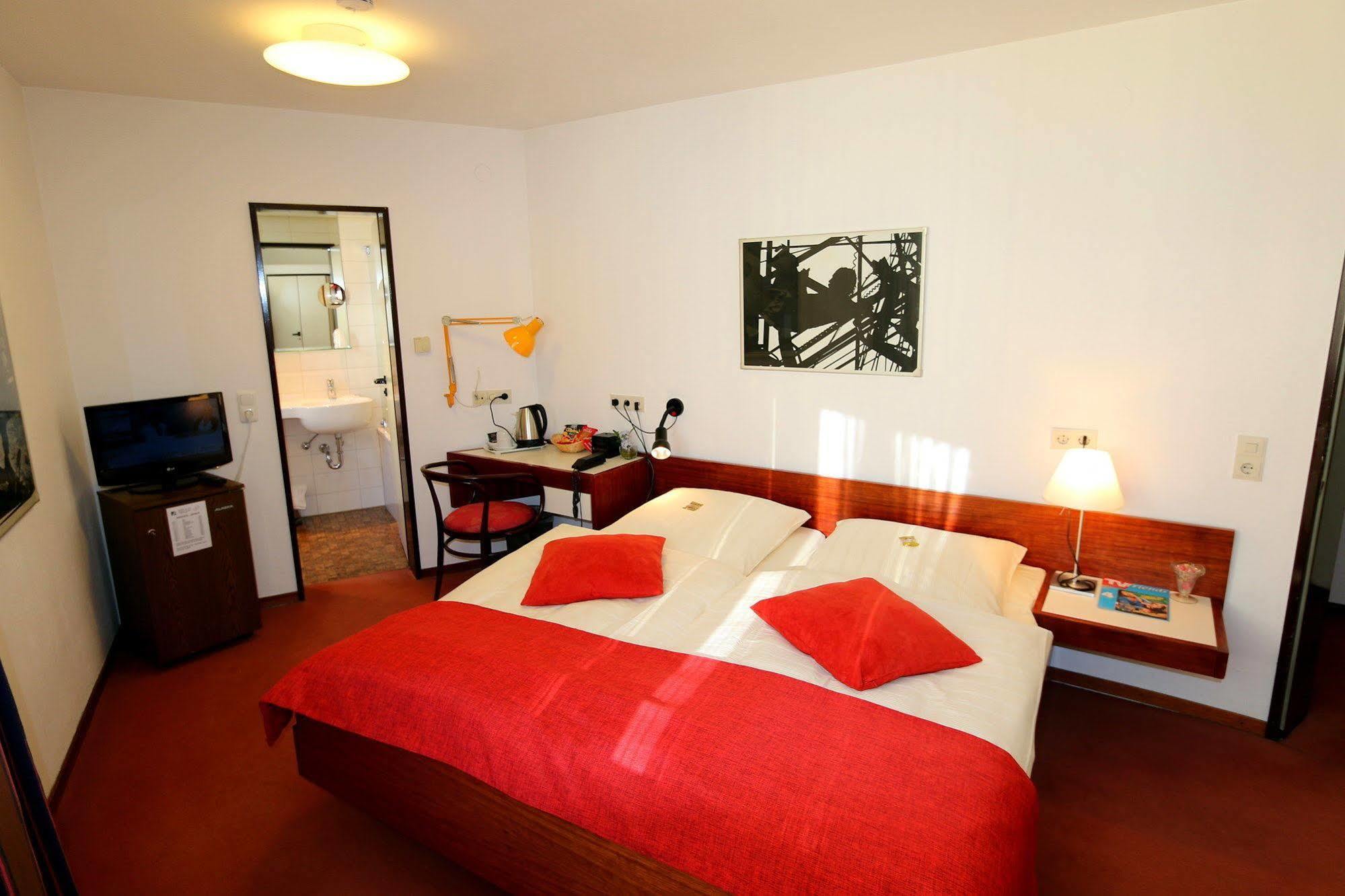 Atelier Hotel Essen-City Bagian luar foto