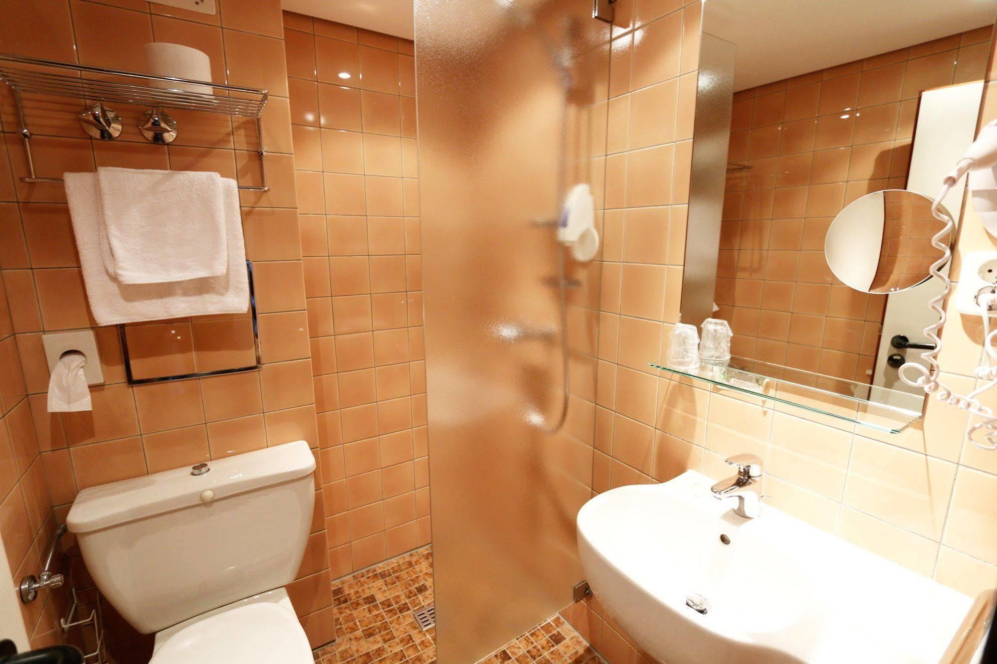 Atelier Hotel Essen-City Bagian luar foto