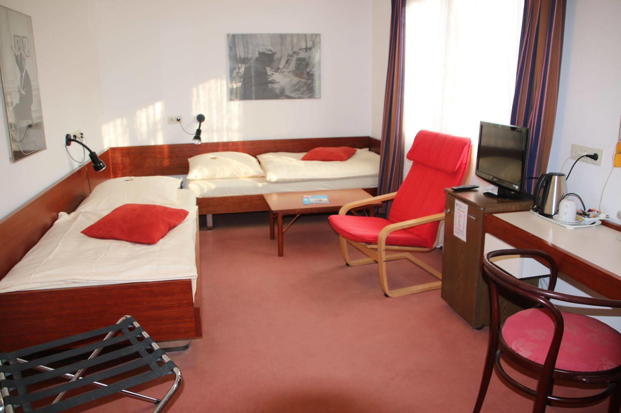 Atelier Hotel Essen-City Bagian luar foto