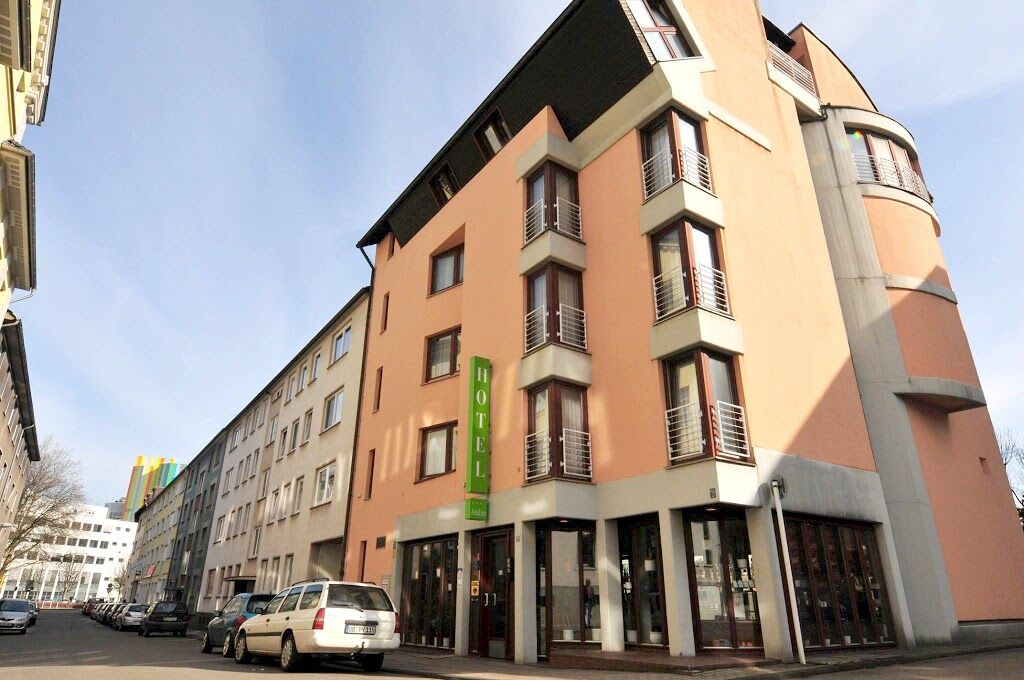 Atelier Hotel Essen-City Bagian luar foto